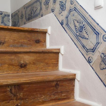 C3 Bairro Alto Cozy Romantic Loft In 18Th Century Building Lisbon Exterior photo