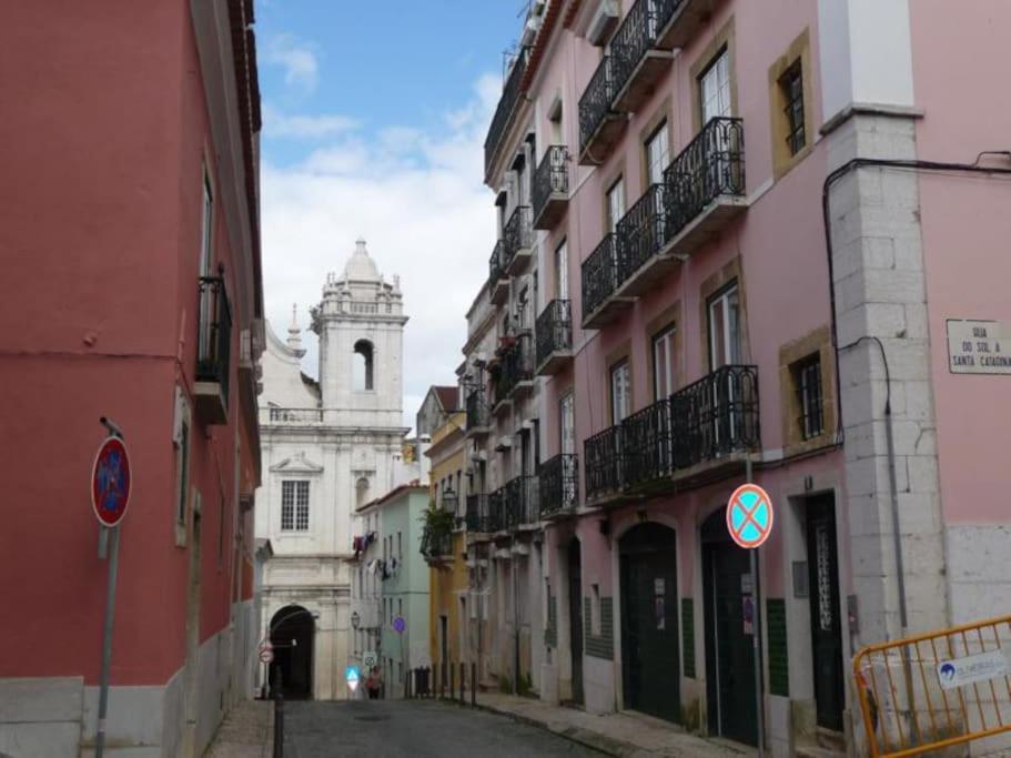 C3 Bairro Alto Cozy Romantic Loft In 18Th Century Building Lisbon Exterior photo