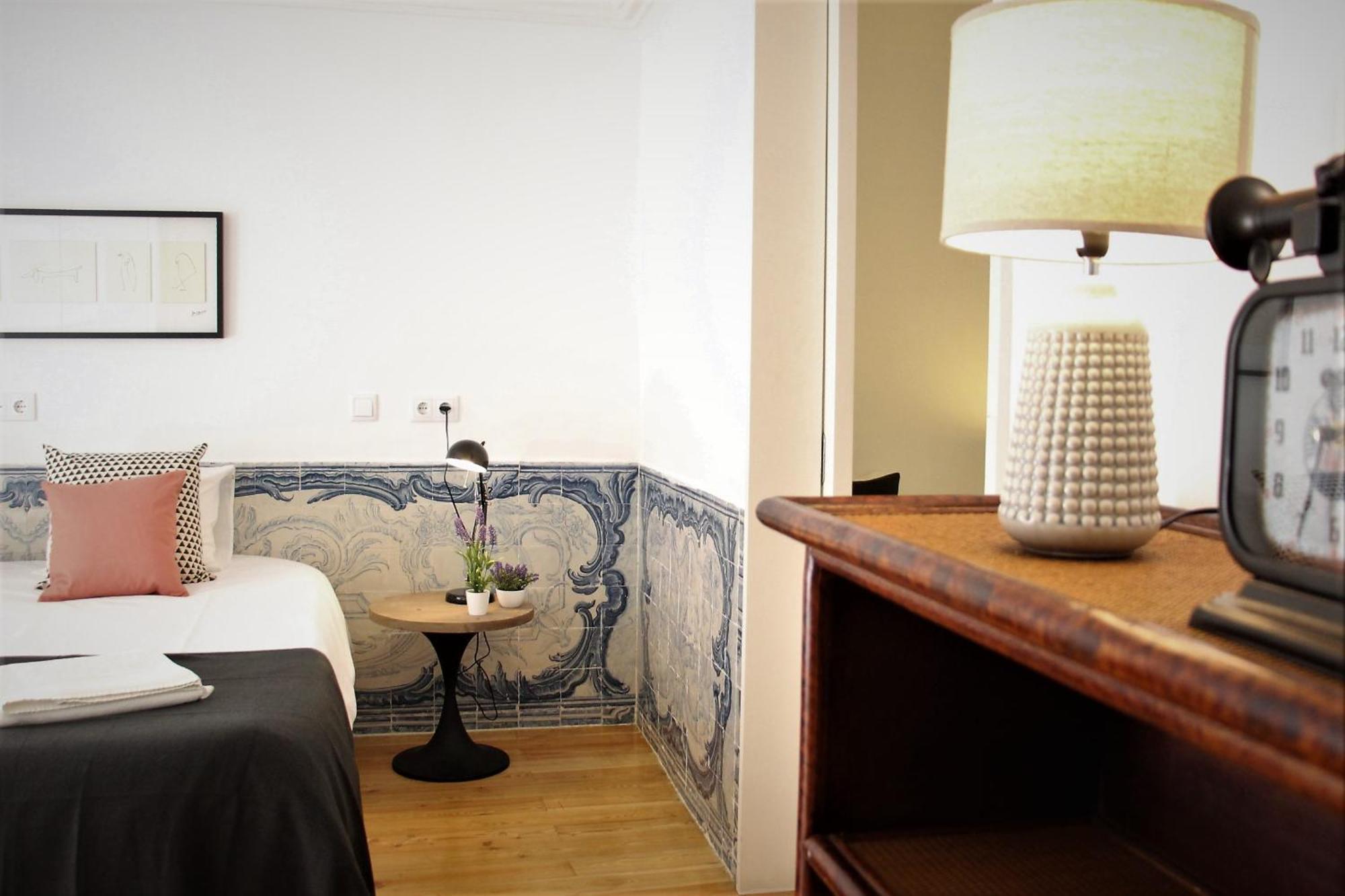 C3 Bairro Alto Cozy Romantic Loft In 18Th Century Building Lisbon Exterior photo