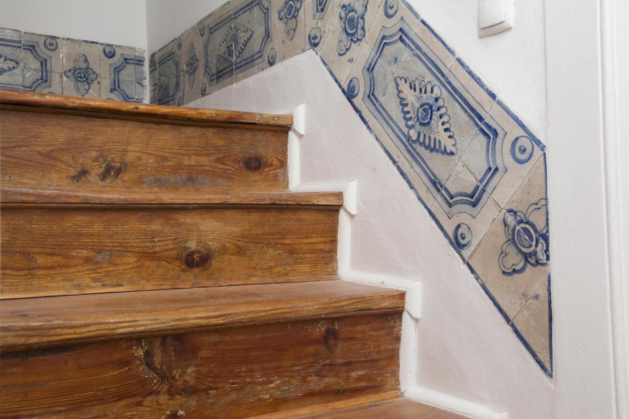 C3 Bairro Alto Cozy Romantic Loft In 18Th Century Building Lisbon Exterior photo